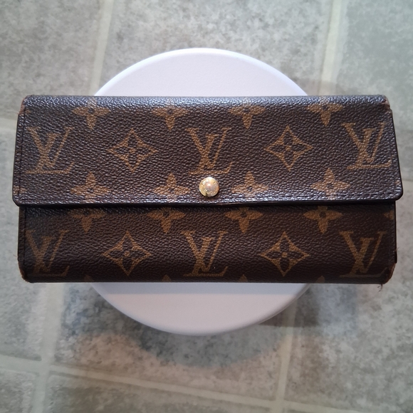 Louis Vuitton Dark Brown Monogram Wallet - Picture 8 of 15